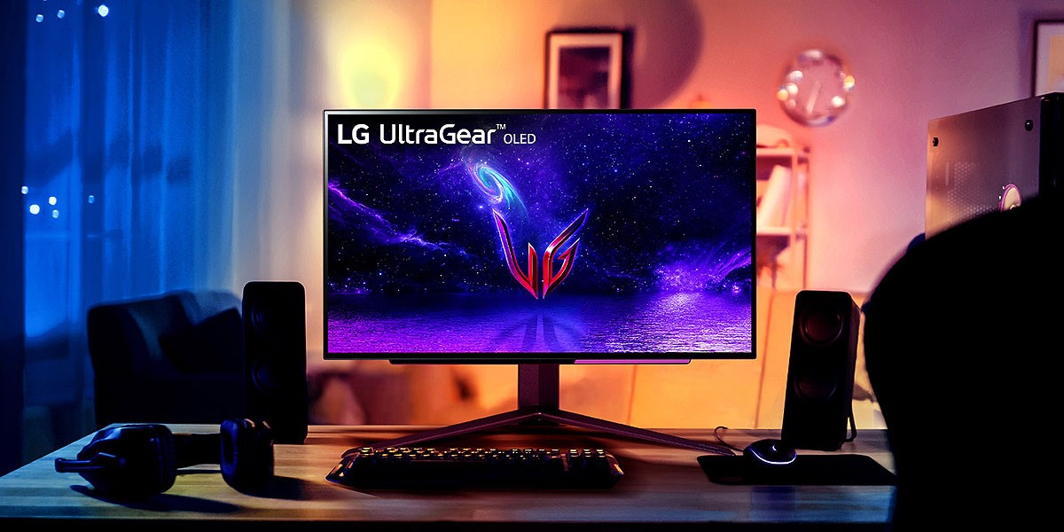 LG 27 UltraGear 27GR95QE-B 2560x1440 OLED 240Hz 0.03ms FreeSync/G-Sync HDMI  2.1 Widescreen Gaming Monitor